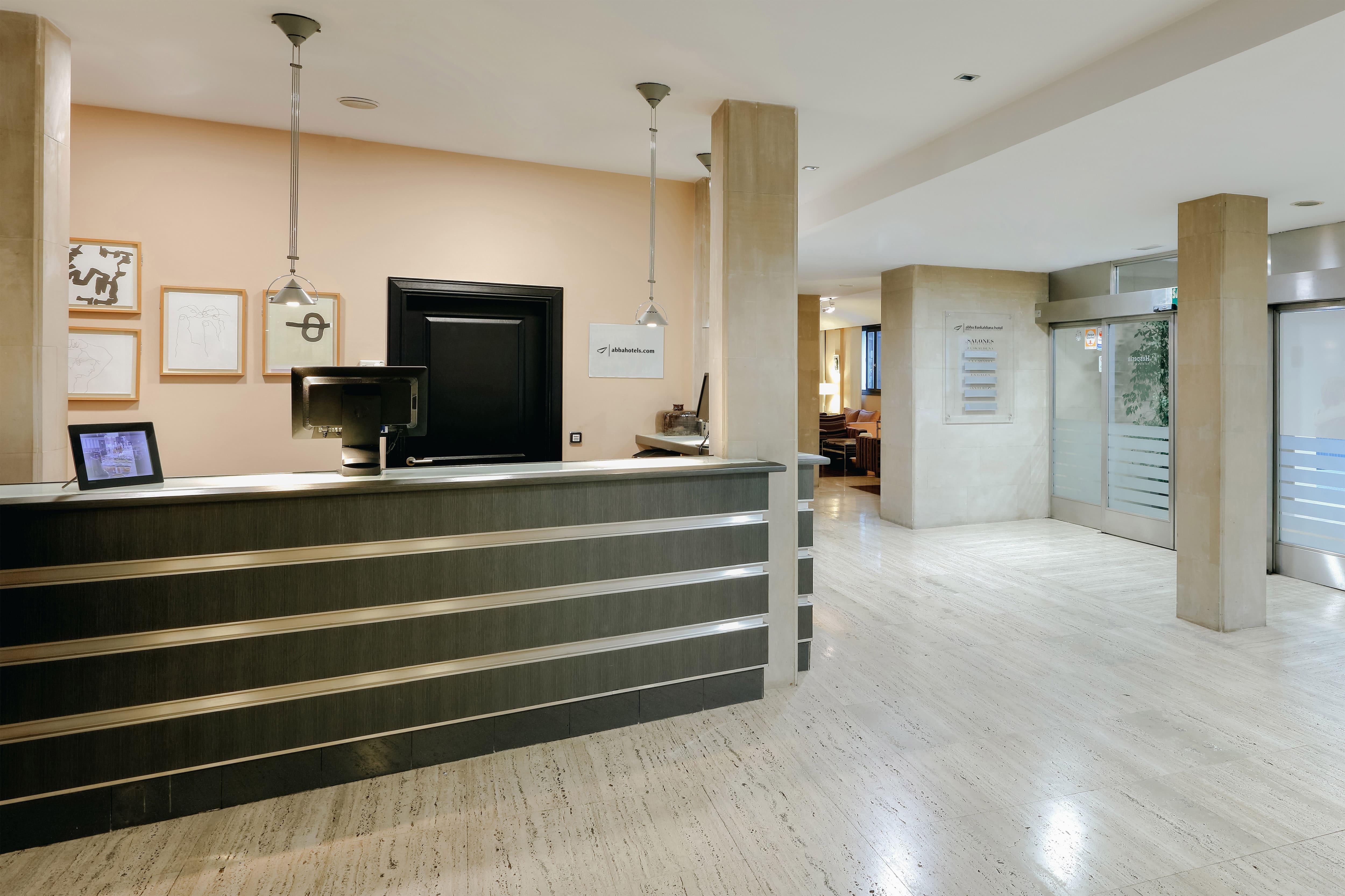 Abba Euskalduna Hotel Билбао Екстериор снимка