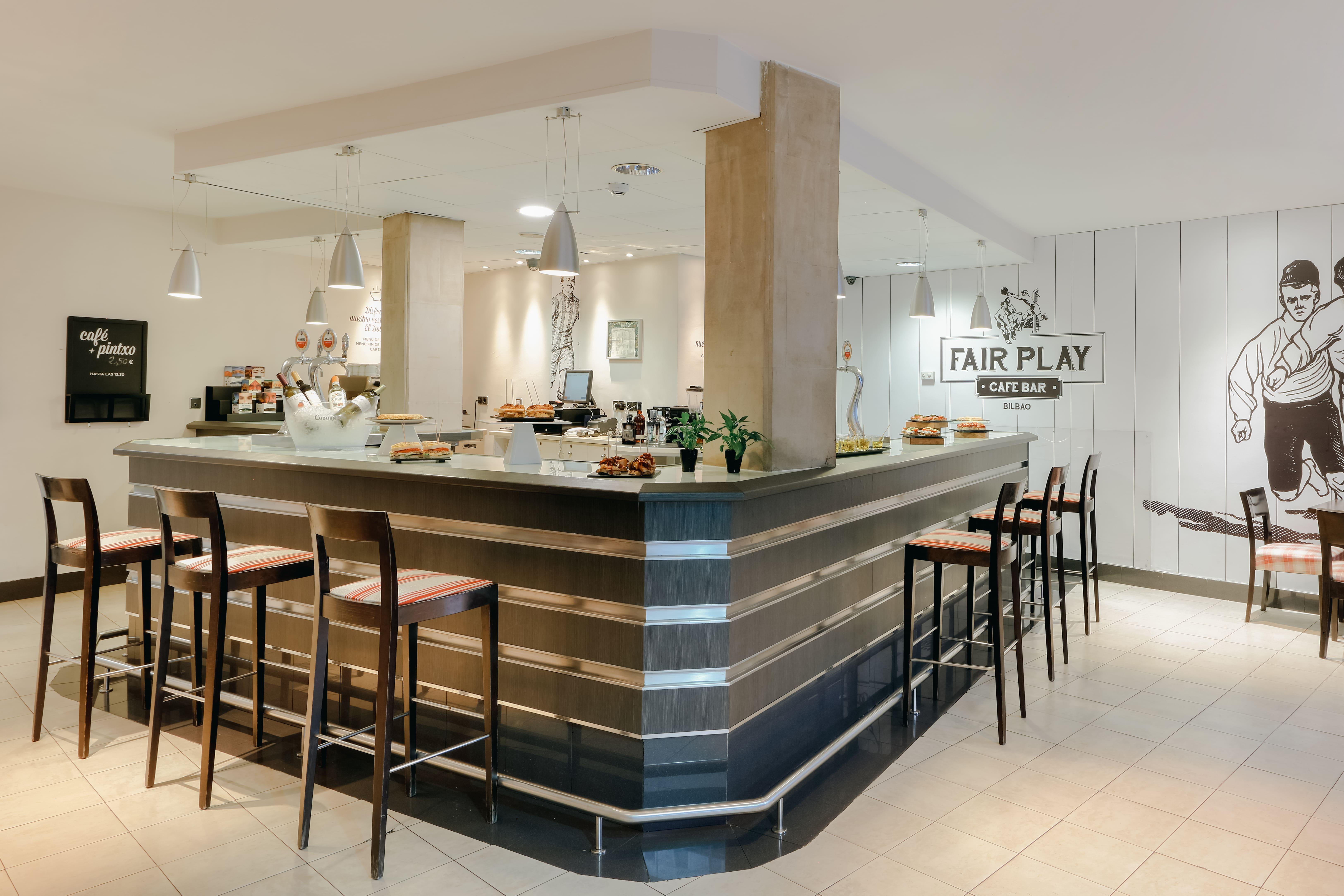 Abba Euskalduna Hotel Билбао Екстериор снимка