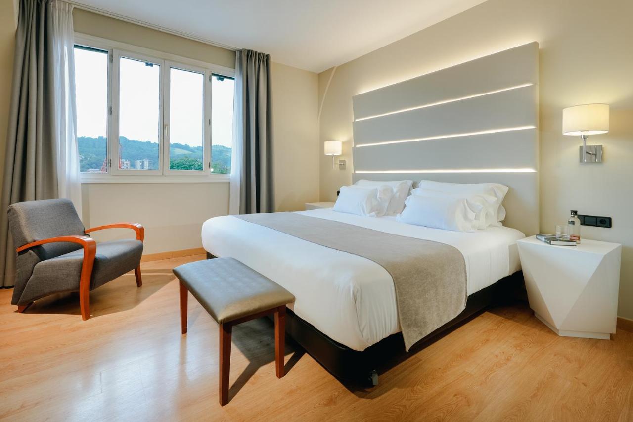 Abba Euskalduna Hotel Билбао Екстериор снимка