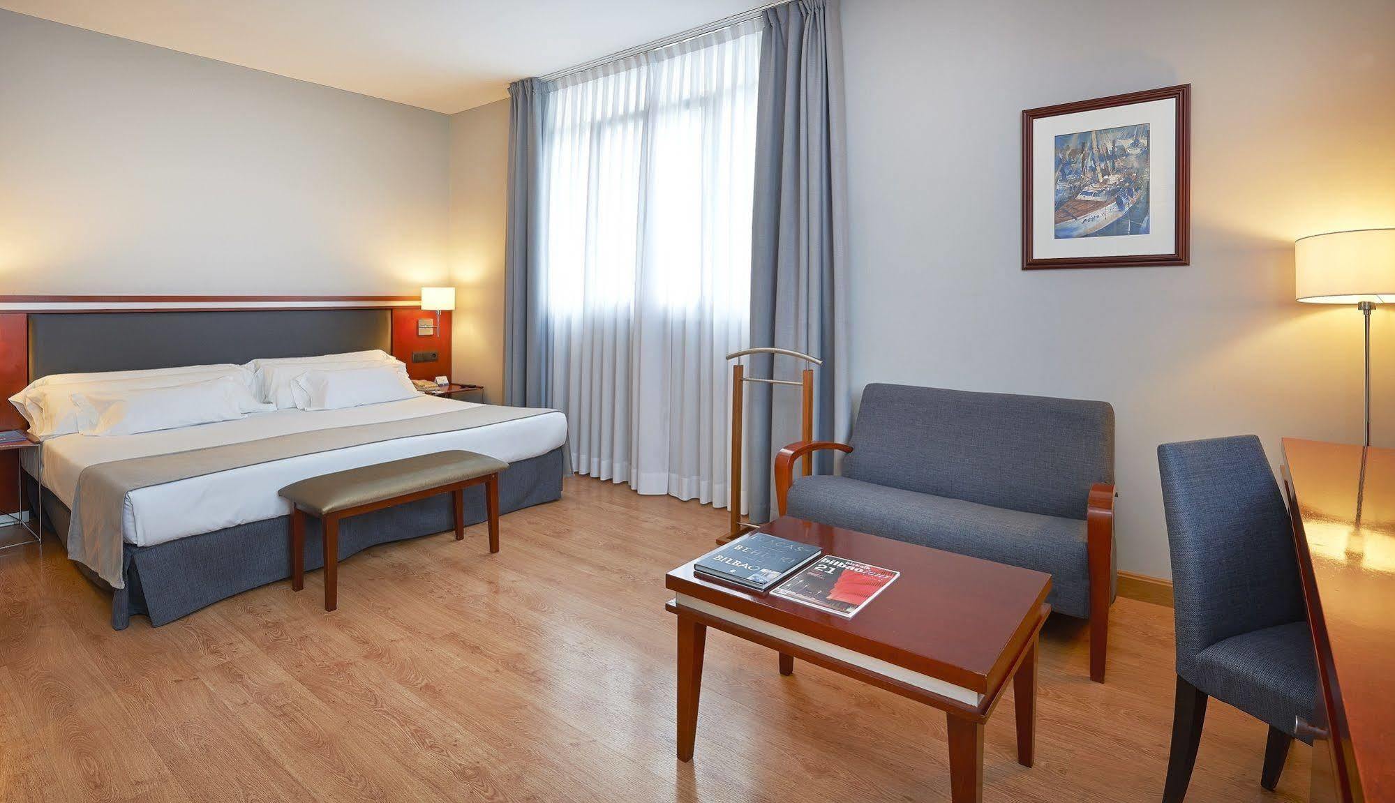 Abba Euskalduna Hotel Билбао Екстериор снимка